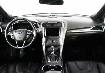 Подержанный автомобиль Ford Mondeo Sedan 2017 года (8 фото)