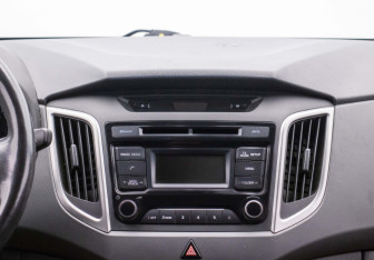Подержанный автомобиль Hyundai Creta 2018 года (14 фото)