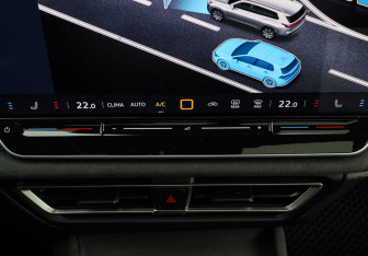 Подержанный автомобиль Volkswagen Tiguan 2024 года (23 фото)