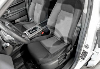 Подержанный автомобиль Land Rover Discovery Sport 2018 года (19 фото)