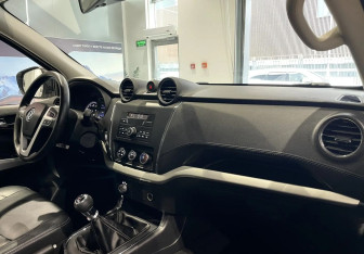 Подержанный автомобиль DongFeng DF6 2022 года (10 фото)