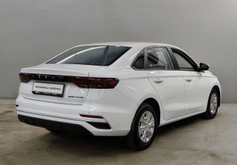 Подержанный автомобиль Geely Emgrand 2024 года (5 фото)