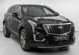 Подержанный автомобиль Cadillac XT5 2022 года (3 фото)