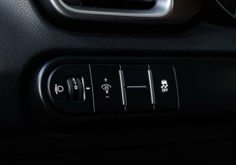 Подержанный автомобиль Kia Ceed Hatchback 2019 года (14 фото)