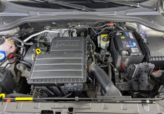 Подержанный автомобиль Skoda Yeti 2017 года (9 фото)