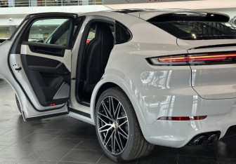 Новый Porsche Cayenne 2026 (8 фото)