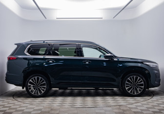 Подержанный автомобиль Exeed VX 2023 года (4 фото)