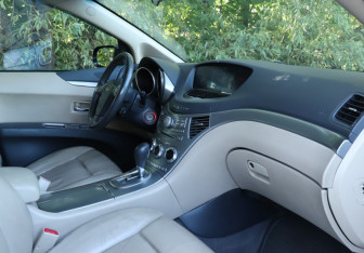 Подержанный автомобиль Subaru Tribeca 2006 года (9 фото)