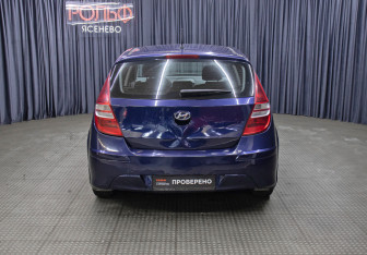 Подержанный автомобиль Hyundai i30 Hatchback 2010 года (6 фото)