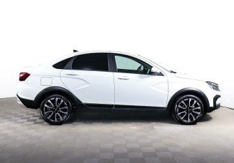 Подержанный автомобиль LADA (ВАЗ) Vesta Sedan 2023 года (4 фото)