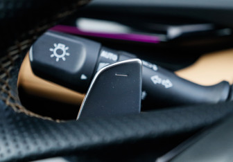 Подержанный автомобиль Changan UNI-V 2023 года (17 фото)