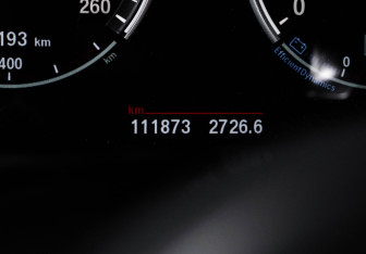 Подержанный автомобиль BMW X6 2017 года (11 фото)