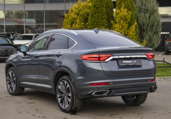 Подержанный автомобиль Geely Tugella 2022 года (22 фото)