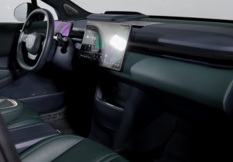 Подержанный автомобиль Zeekr X 2023 года (9 фото)