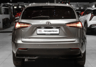 Подержанный автомобиль Lexus NX 2015 года (5 фото)