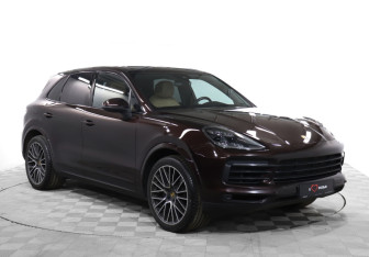 Подержанный автомобиль Porsche Cayenne 2018 года (3 фото)