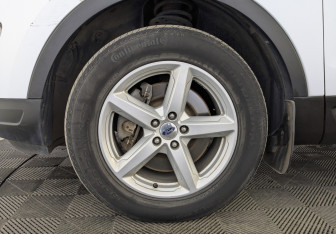 Подержанный автомобиль Ford Explorer 2018 года (12 фото)