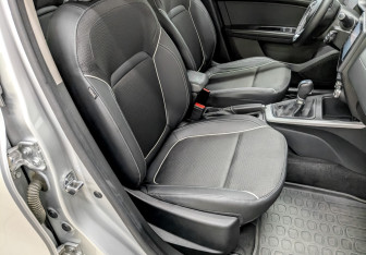 Подержанный автомобиль Renault Arkana 2021 года (22 фото)