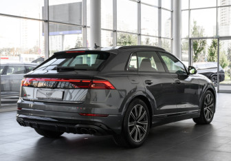 Новый Audi SQ8 2025 (8 фото)