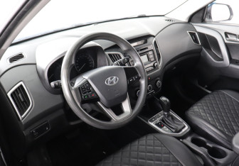 Подержанный автомобиль Hyundai Creta 2019 года (9 фото)