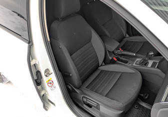 Подержанный автомобиль Skoda Octavia Liftback 2018 года (22 фото)