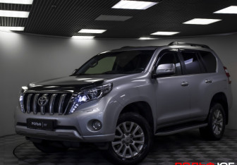 Подержанный автомобиль Toyota Land Cruiser Prado 2014 года (22 фото)