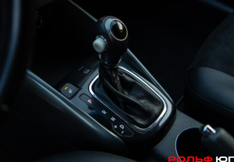 Подержанный автомобиль Kia Cerato Sedan 2012 года (14 фото)