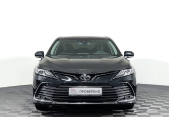Подержанный автомобиль Toyota Camry Sedan 2022 года (2 фото)