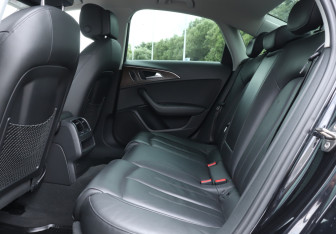 Подержанный автомобиль Audi A6 Sedan 2014 года (10 фото)