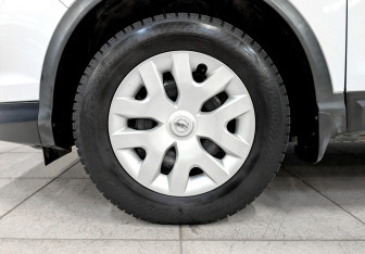 Подержанный автомобиль Nissan Qashqai 2015 года (18 фото)