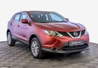 Подержанный автомобиль Nissan Qashqai 2017 года (3 фото)