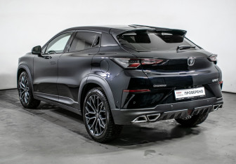 Подержанный автомобиль Changan UNI-T 2023 года (7 фото)