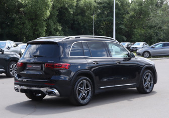 Подержанный автомобиль Mercedes-Benz GLB 2020 года (5 фото)