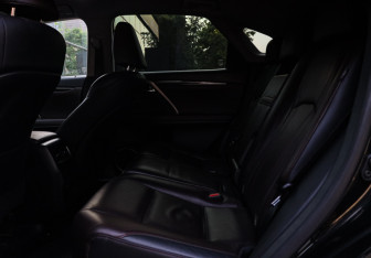 Подержанный автомобиль Lexus RX 2015 года (8 фото)