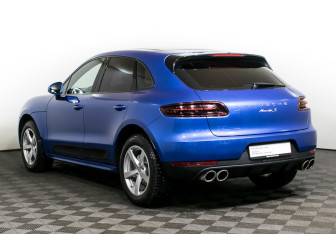 Подержанный автомобиль Porsche Macan 2014 года (15 фото)