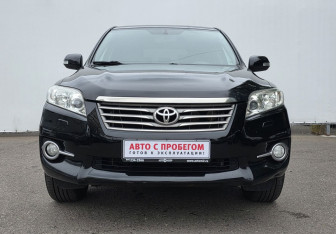 Подержанный автомобиль Toyota RAV4 2010 года (2 фото)