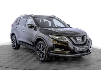 Подержанный автомобиль Nissan X-Trail 2021 года (3 фото)