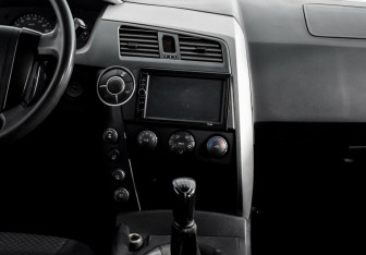 Подержанный автомобиль SsangYong Kyron 2012 года (10 фото)