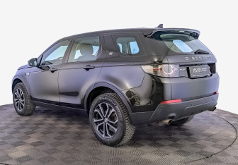 Подержанный автомобиль Land Rover Discovery Sport 2015 года (7 фото)