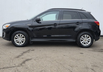 Подержанный автомобиль Mitsubishi ASX 2014 года (8 фото)