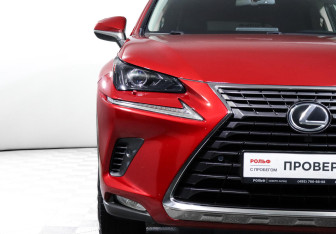 Подержанный автомобиль Lexus NX 2018 года (18 фото)