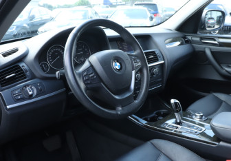 Подержанный автомобиль BMW X3 2014 года (13 фото)