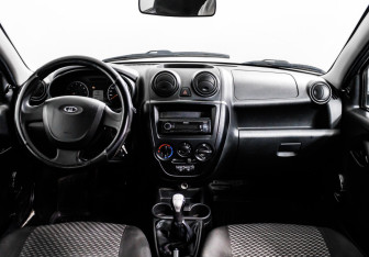 Подержанный автомобиль LADA (ВАЗ) Granta Sedan 2017 года (12 фото)