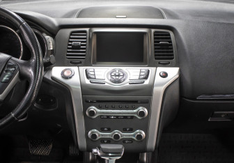 Подержанный автомобиль Nissan Murano Suv 2015 года (16 фото)