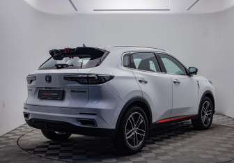 Подержанный автомобиль Changan CS55PLUS 2023 года (5 фото)