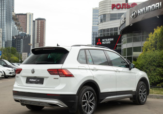 Подержанный автомобиль Volkswagen Tiguan 2019 года (4 фото)