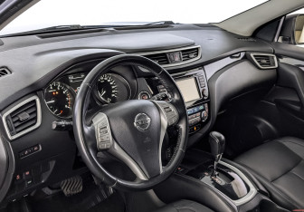 Подержанный автомобиль Nissan Qashqai 2014 года (15 фото)