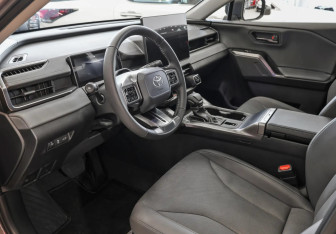 Новый Toyota RAV4 2026 (9 фото)
