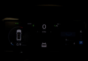 Подержанный автомобиль Geely Monjaro 2023 года (9 фото)