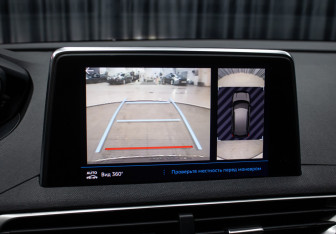 Подержанный автомобиль Peugeot 3008 2018 года (19 фото)